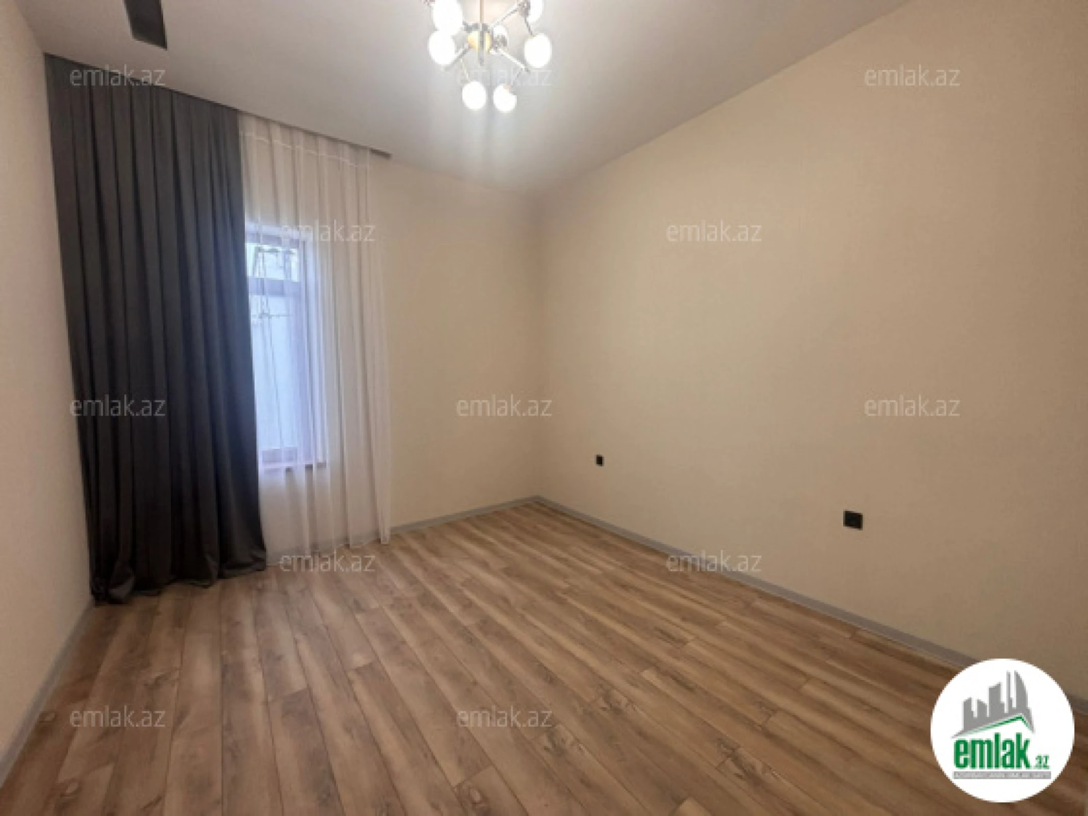 Satılır 4 otaqlı həyət evi 140 m²