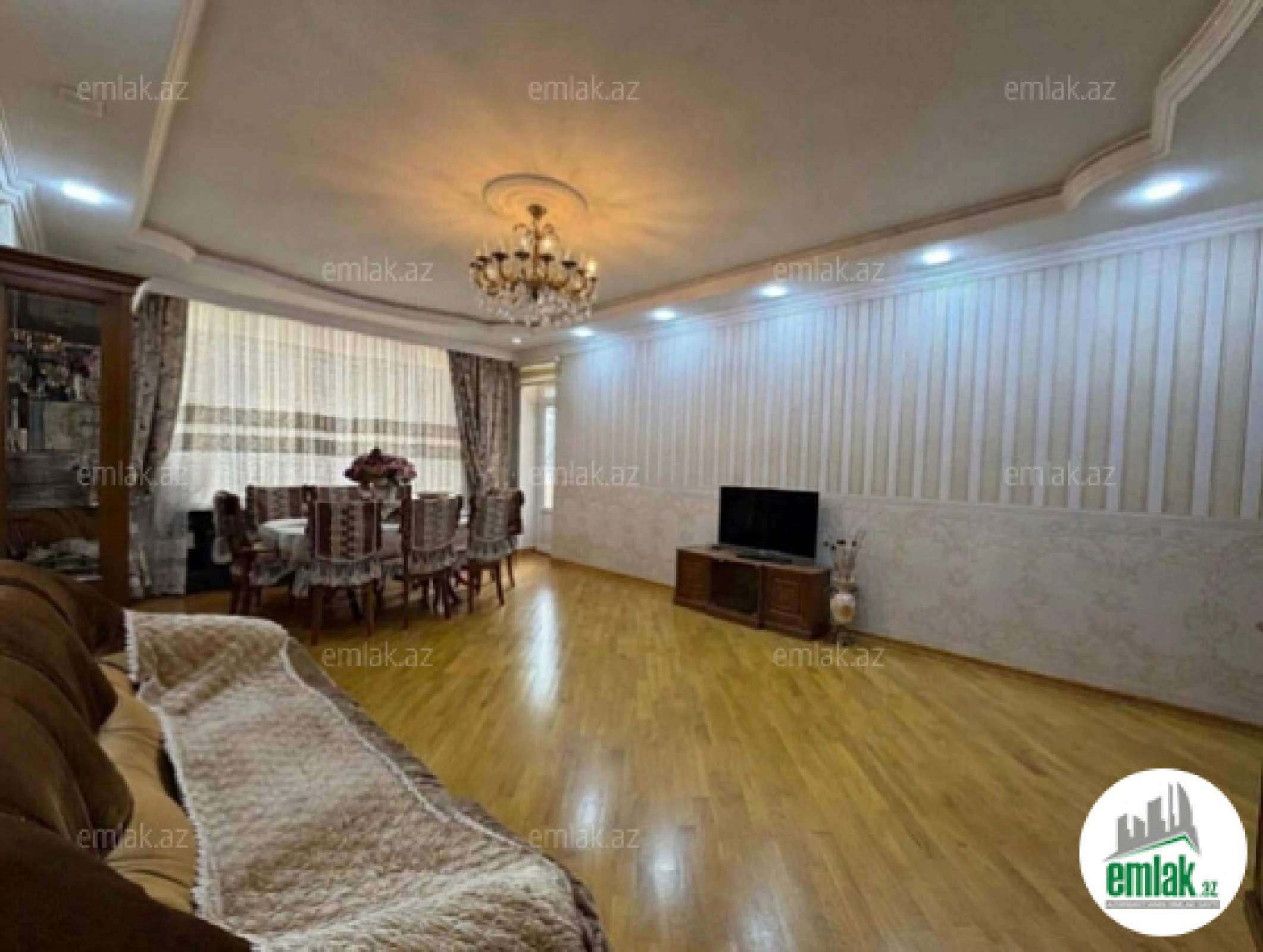 Satılır 3 otaqlı yeni tikili 128 m²