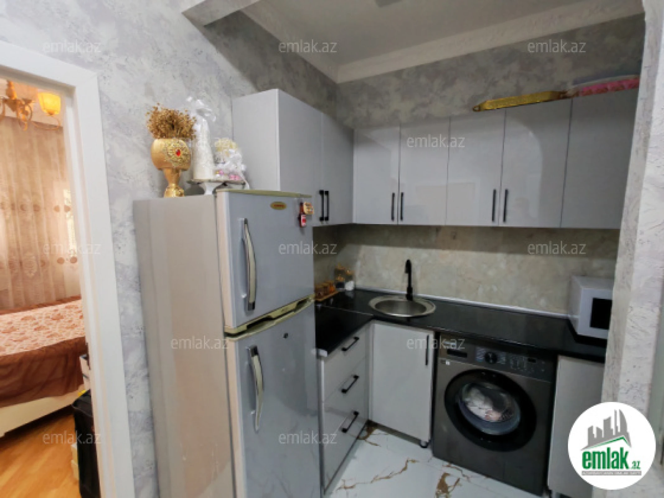 Satılır 2 otaqlı yeni tikili 50 m²