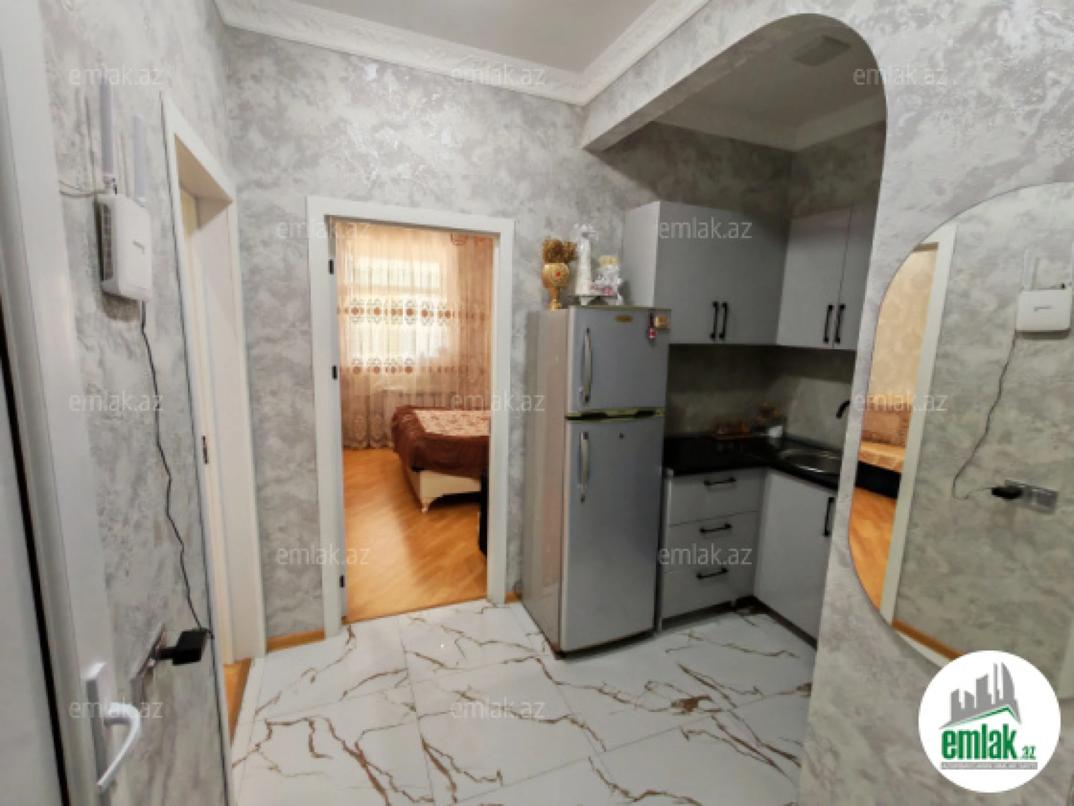 Satılır 2 otaqlı yeni tikili 50 m²