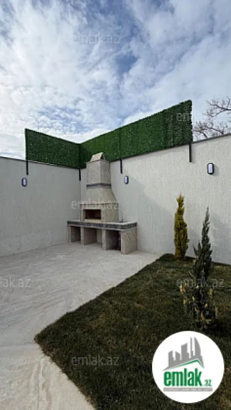 Satılır 4 otaqlı mənzil 140 m²