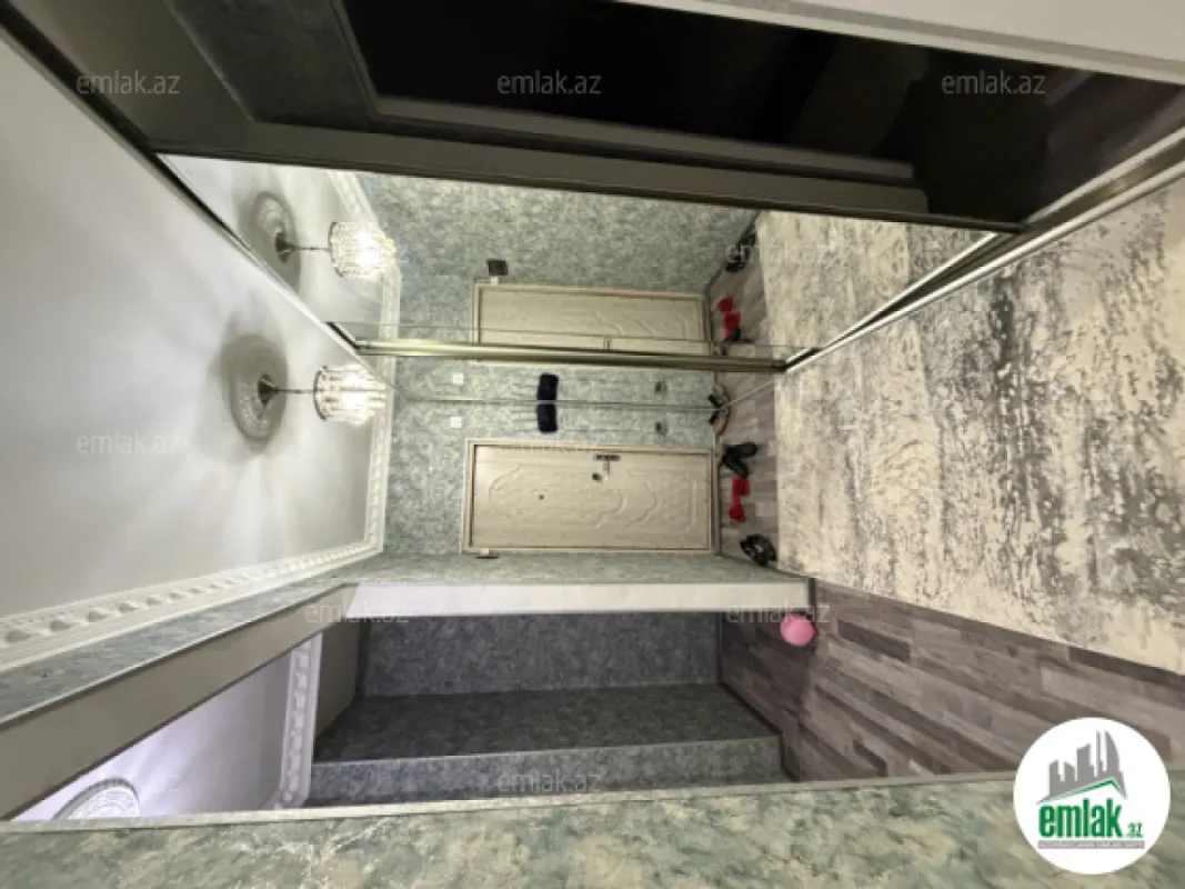 Satılır 3 otaqlı köhnə tikili 75 m²