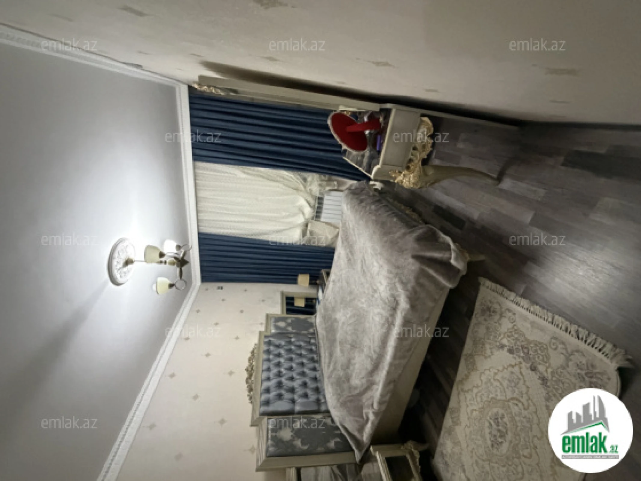 Satılır 3 otaqlı köhnə tikili 75 m²