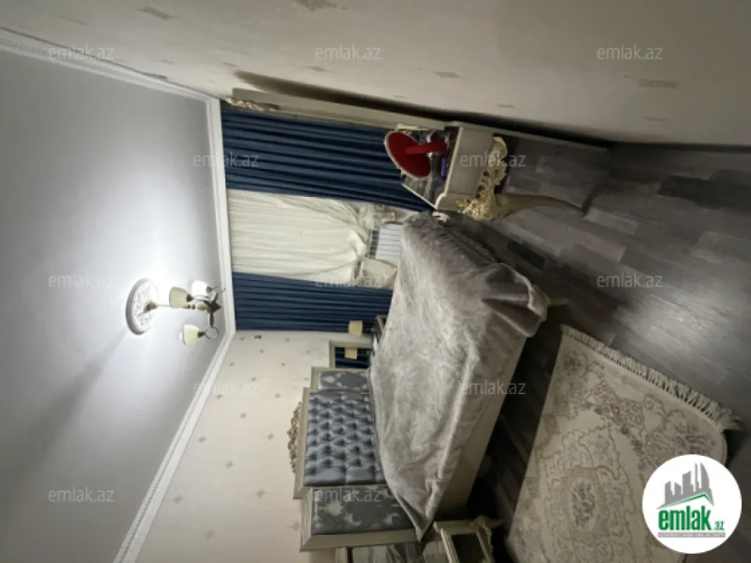 Satılır 3 otaqlı köhnə tikili 75 m²