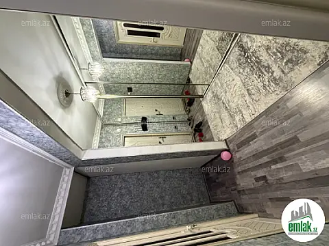 Satılır 3 otaqlı köhnə tikili 75 m²