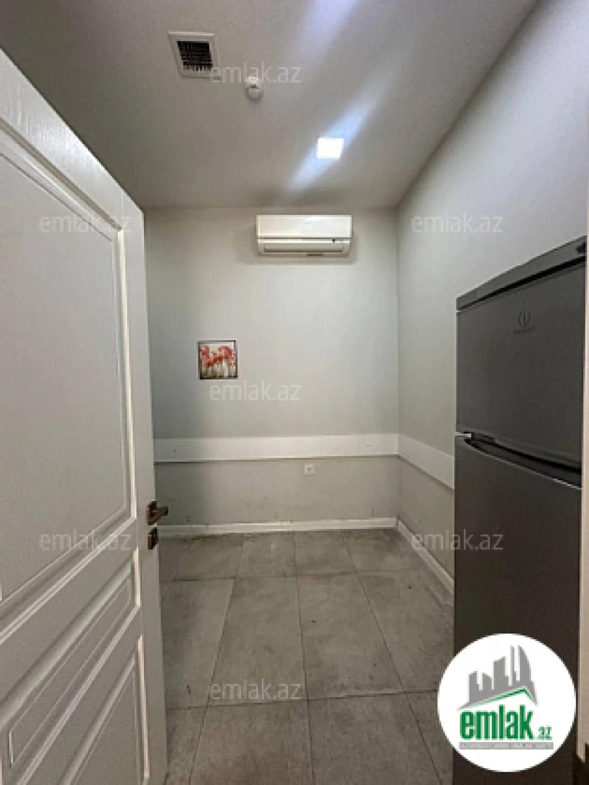 Satılır 11 otaqlı obyekt 270 m²