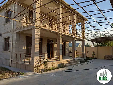 Satılır 6 otaqlı həyət evi 240 m² — Bakı 6 otaq 240.00 m²