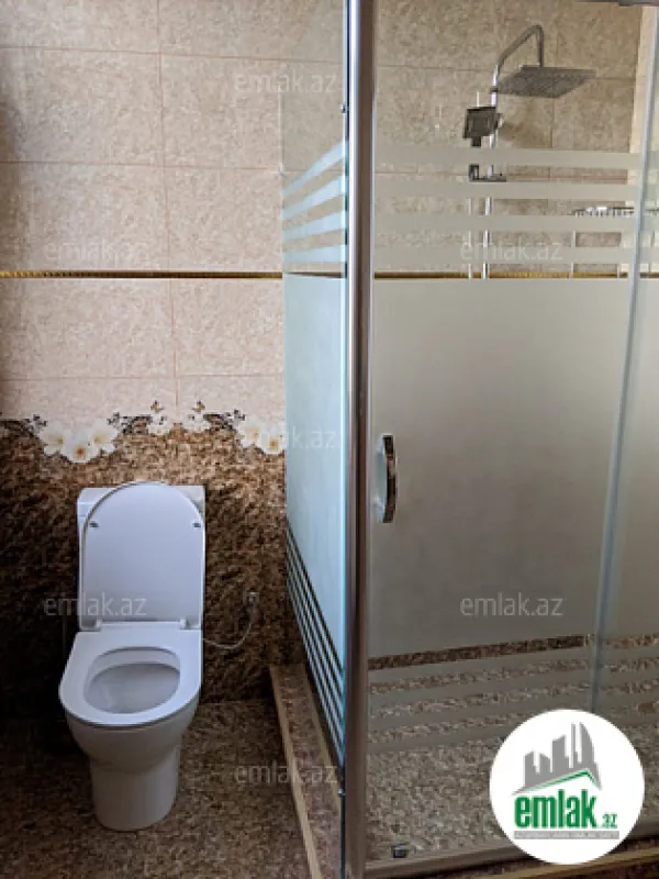 Satılır 6 otaqlı həyət evi 240 m²