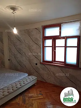 Satılır 1 otaqlı köhnə tikili 34 m²