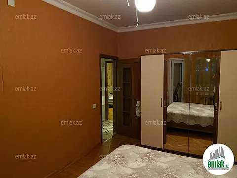 Satılır 3 otaqlı köhnə tikili 70 m²