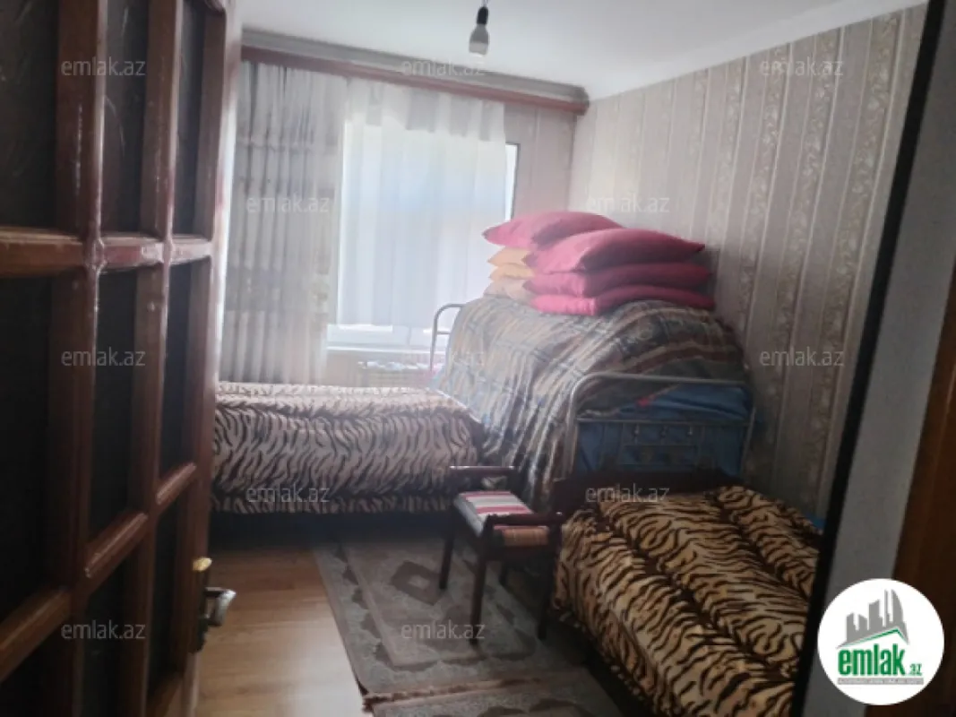Satılır 3 otaqlı köhnə tikili 67 m²