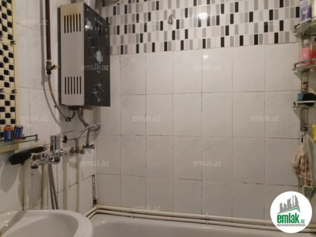 Satılır 3 otaqlı köhnə tikili 67 m²
