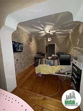 Satılır 3 otaqlı köhnə tikili 78 m²