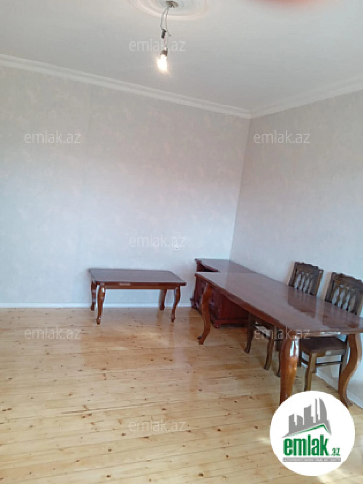 Satılır 3 otaqlı köhnə tikili 60 m²