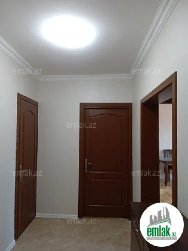 Satılır 3 otaqlı köhnə tikili 60 m²