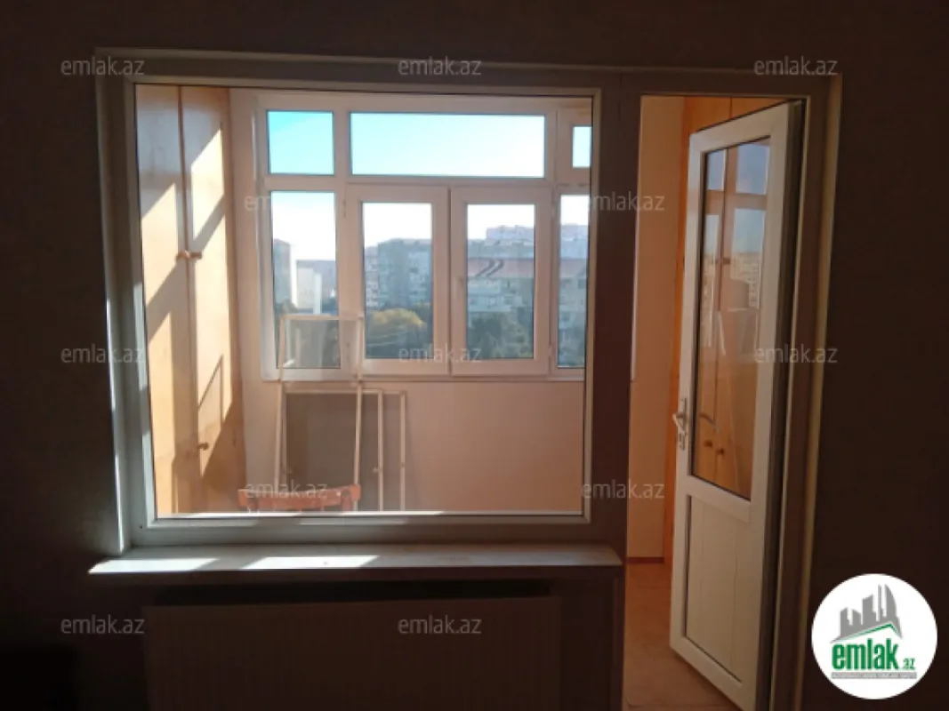 Satılır 3 otaqlı köhnə tikili 60 m²