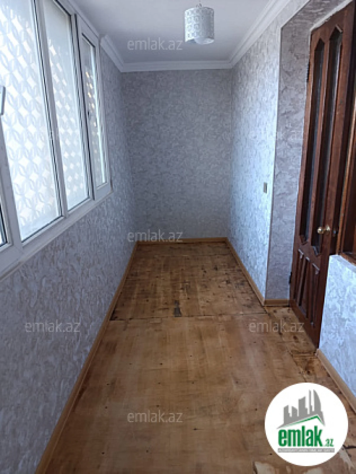 Satılır 2 otaqlı köhnə tikili 43 m²