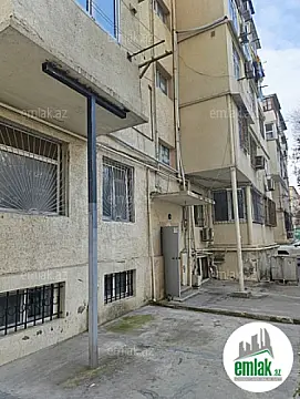 Satılır 2 otaqlı köhnə tikili 43 m²
