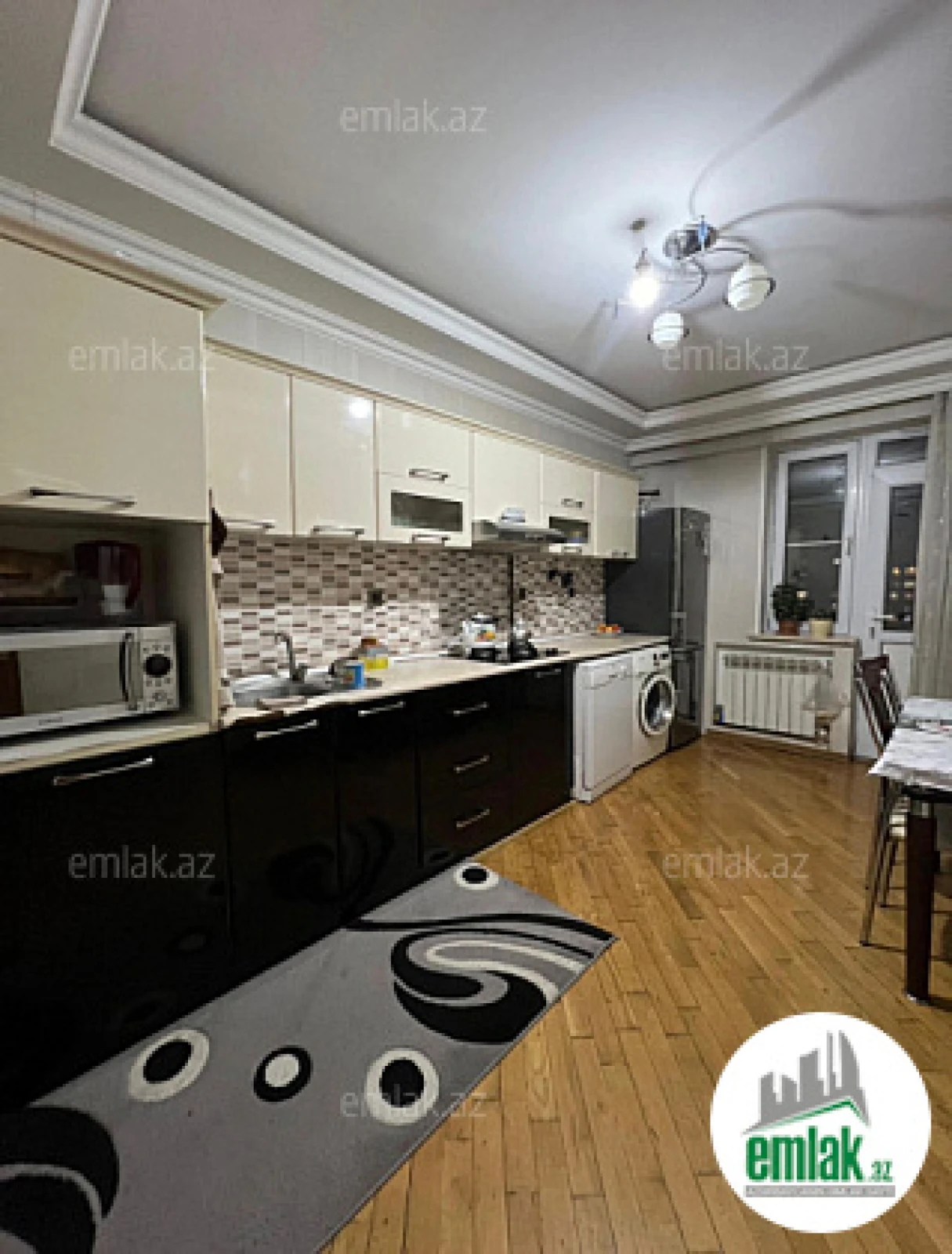 Satılır 3 otaqlı yeni tikili 112 m²