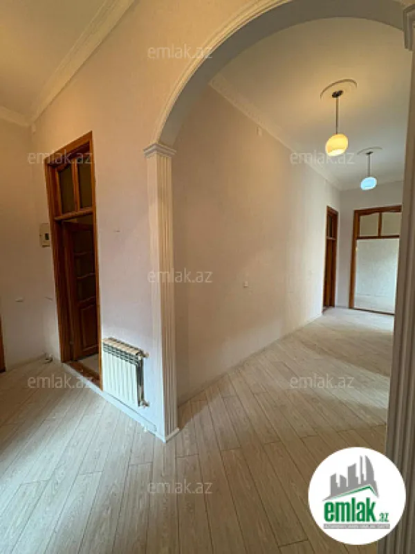 Satılır 3 otaqlı köhnə tikili 85 m²