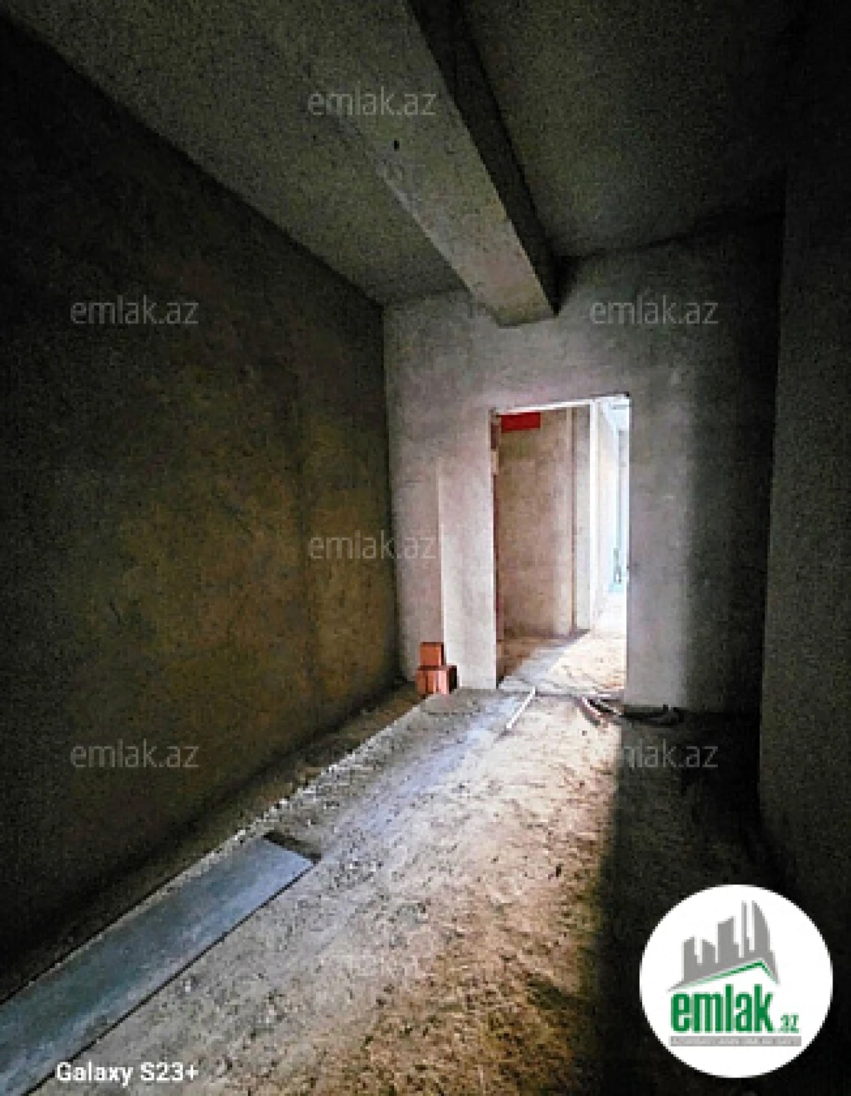 Satılır 2 otaqlı yeni tikili 72 m²