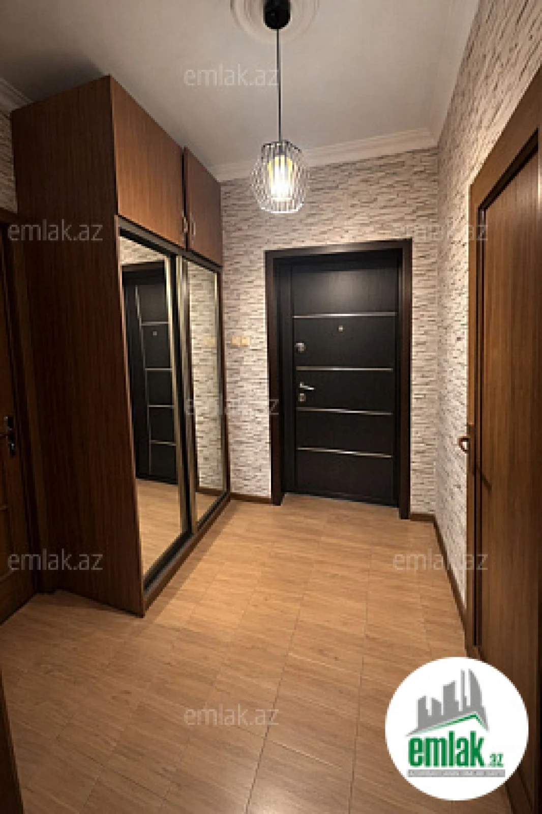 Satılır 2 otaqlı köhnə tikili 50 m²