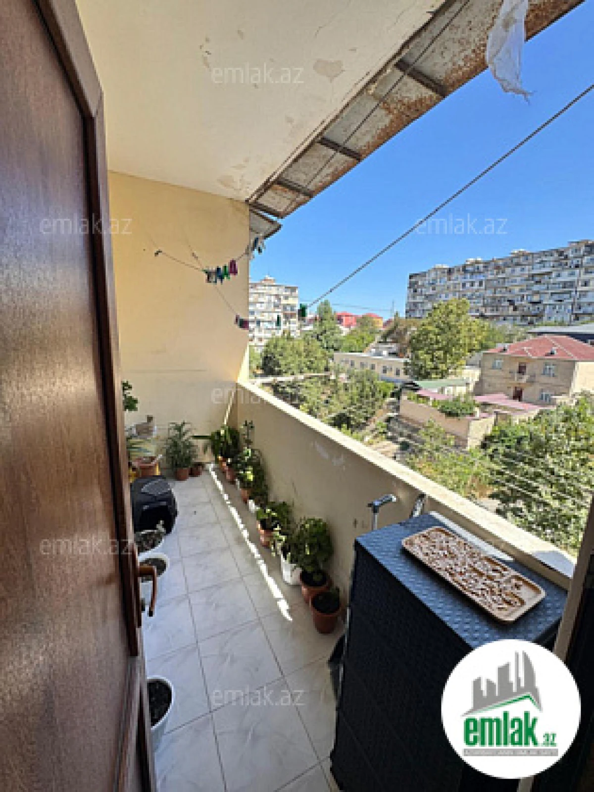 Satılır 3 otaqlı köhnə tikili 100 m²