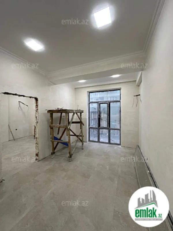 Satılır 4 otaqlı yeni tikili 210 m²