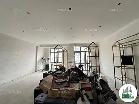 Satılır 4 otaqlı yeni tikili 210 m²