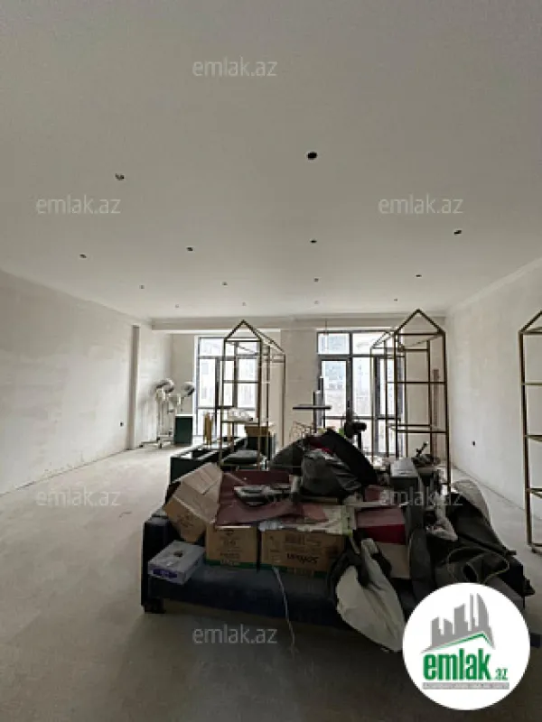 Satılır 4 otaqlı yeni tikili 210 m²