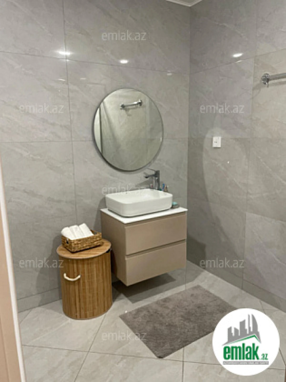 Satılır 2 otaqlı yeni tikili 68 m²