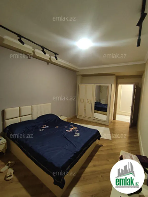 Satılır 2 otaqlı yeni tikili 68 m²