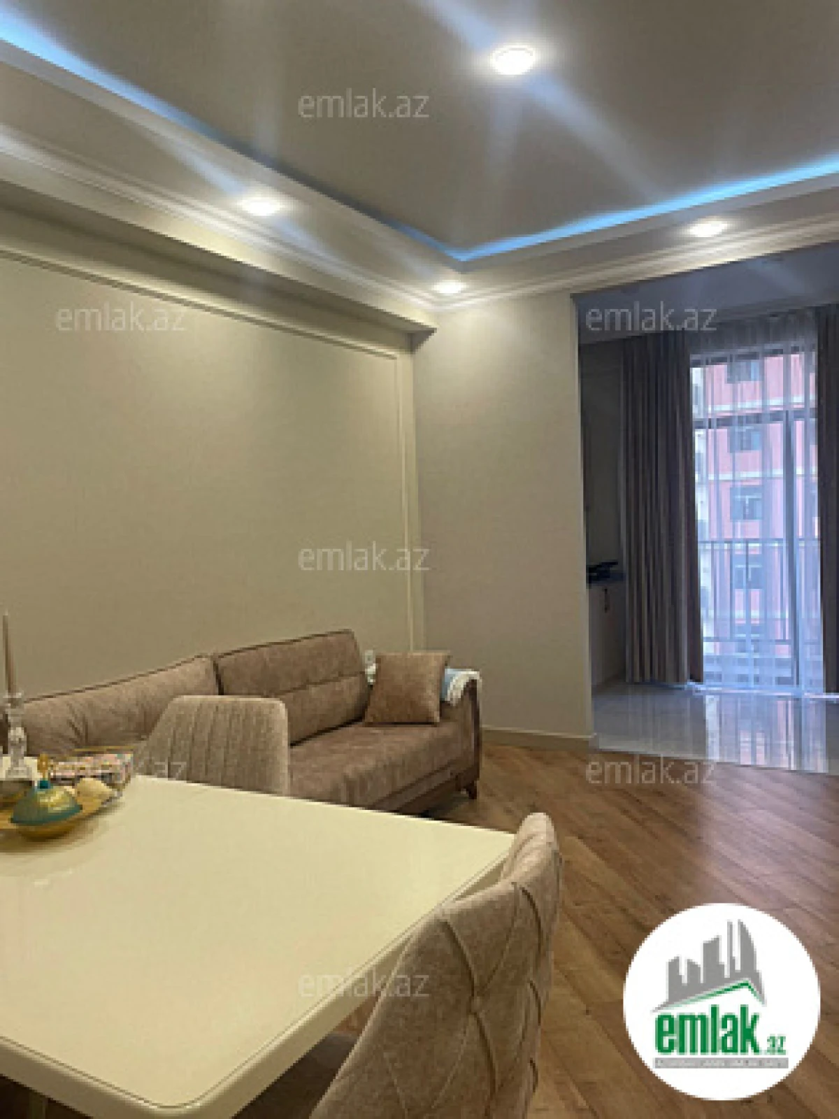 Satılır 2 otaqlı yeni tikili 68 m²