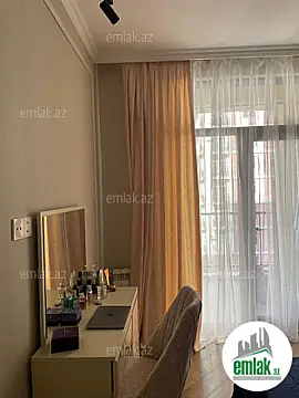 Satılır 2 otaqlı yeni tikili 68 m²