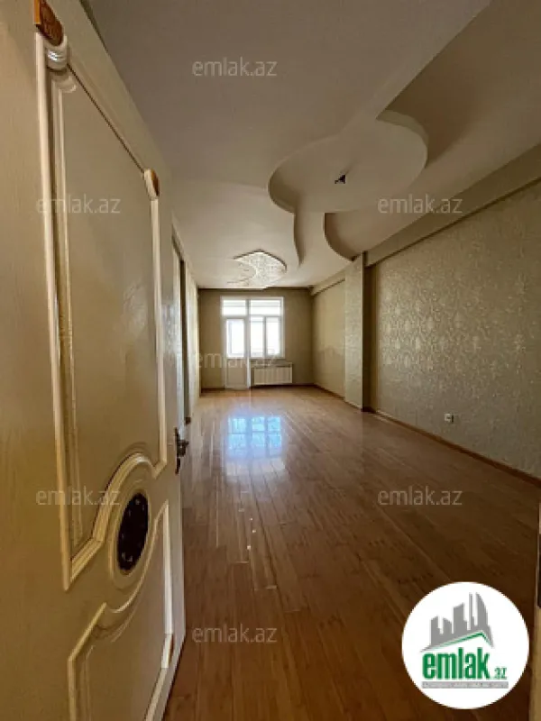 Satılır 3 otaqlı yeni tikili 135 m²