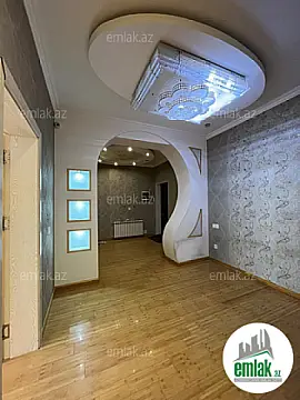 Satılır 3 otaqlı yeni tikili 135 m²