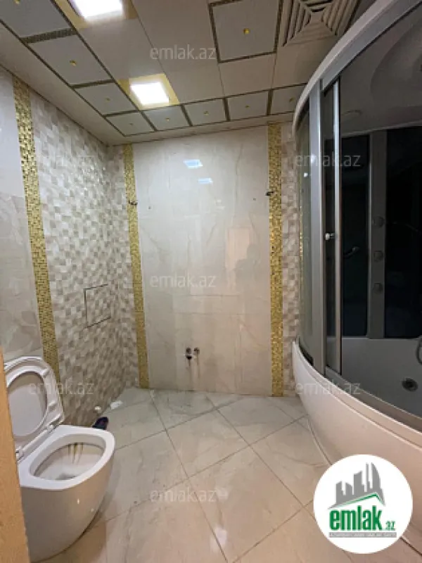 Satılır 3 otaqlı yeni tikili 135 m²