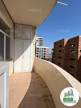 Satılır 3 otaqlı yeni tikili 135 m²