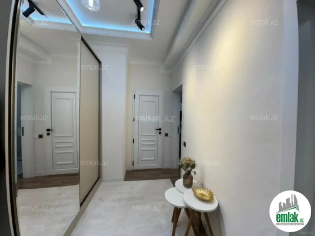 Satılır 2 otaqlı yeni tikili 70 m²