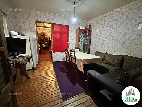 Satılır 3 otaqlı köhnə tikili 70 m²