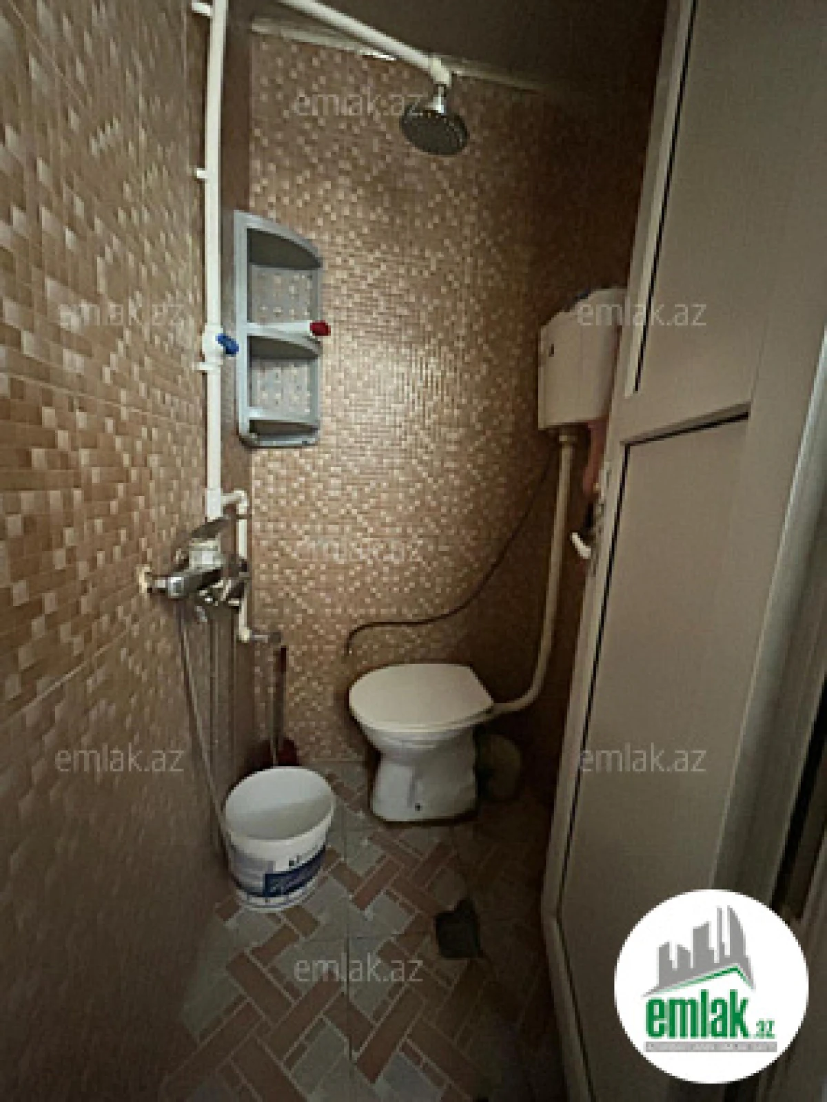 Satılır 3 otaqlı köhnə tikili 70 m²