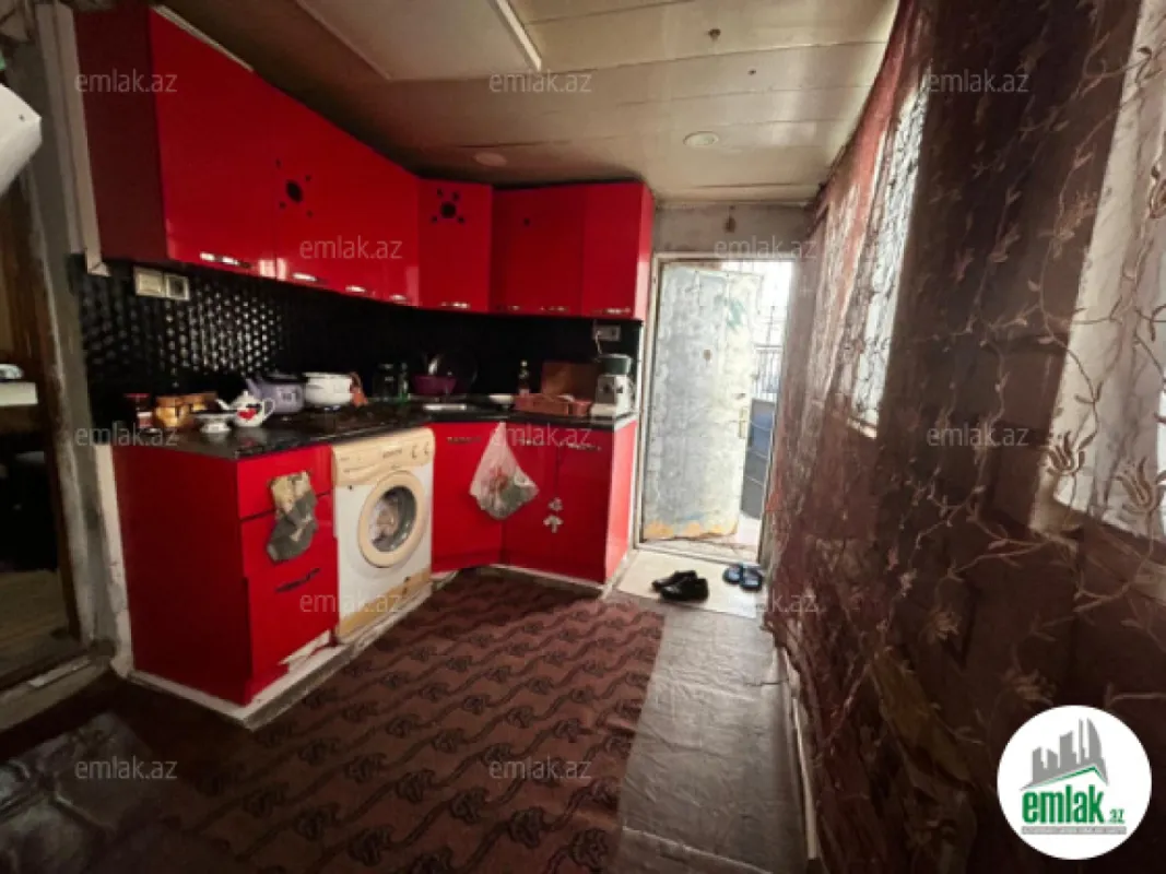 Satılır 3 otaqlı köhnə tikili 70 m²