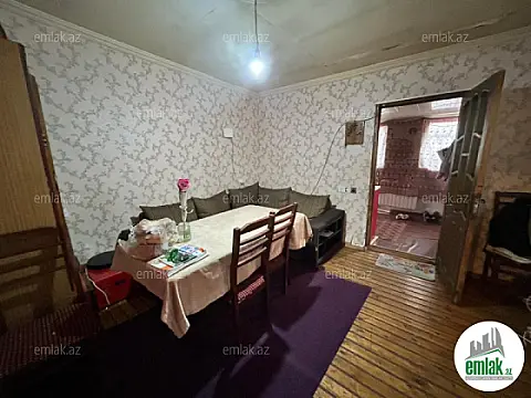 Satılır 3 otaqlı köhnə tikili 70 m²