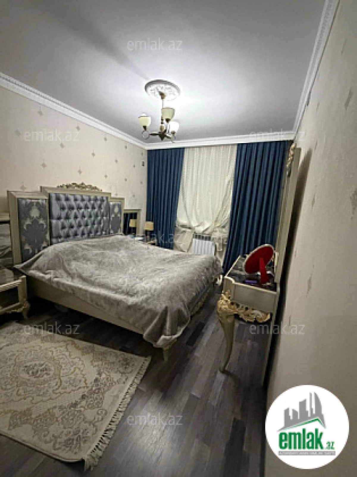 Satılır 3 otaqlı köhnə tikili 80 m²