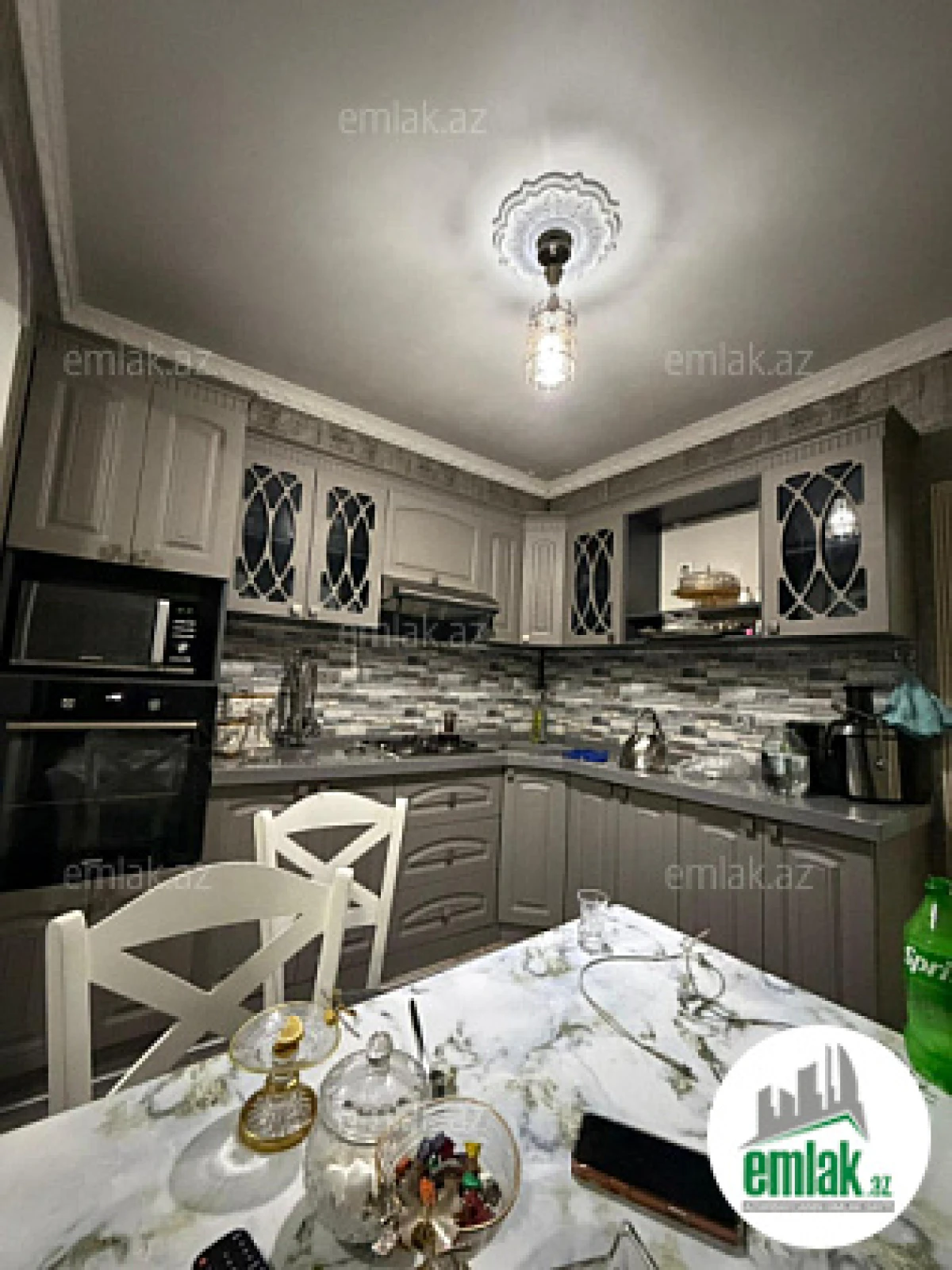 Satılır 3 otaqlı köhnə tikili 80 m²