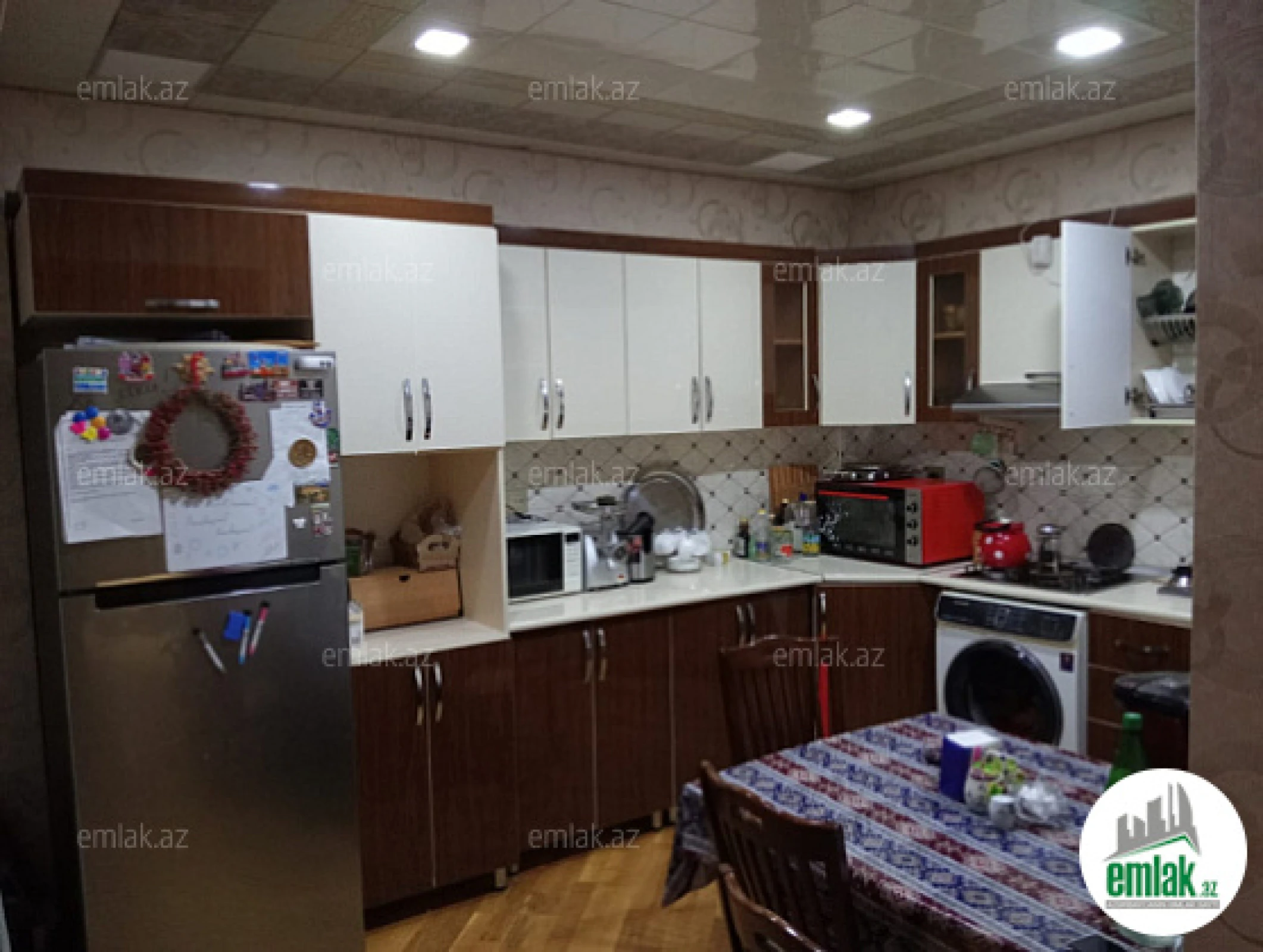 Satılır 3 otaqlı yeni tikili 110 m²