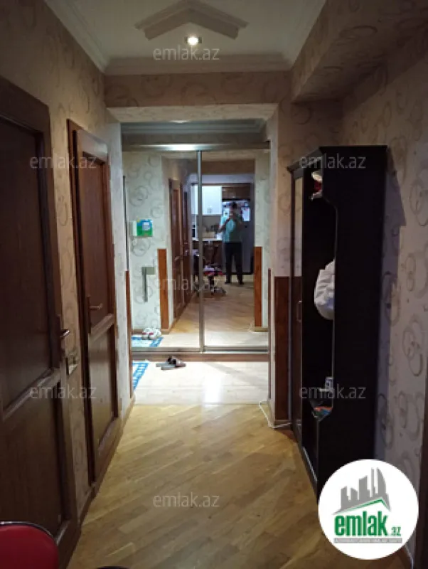 Satılır 3 otaqlı yeni tikili 110 m²