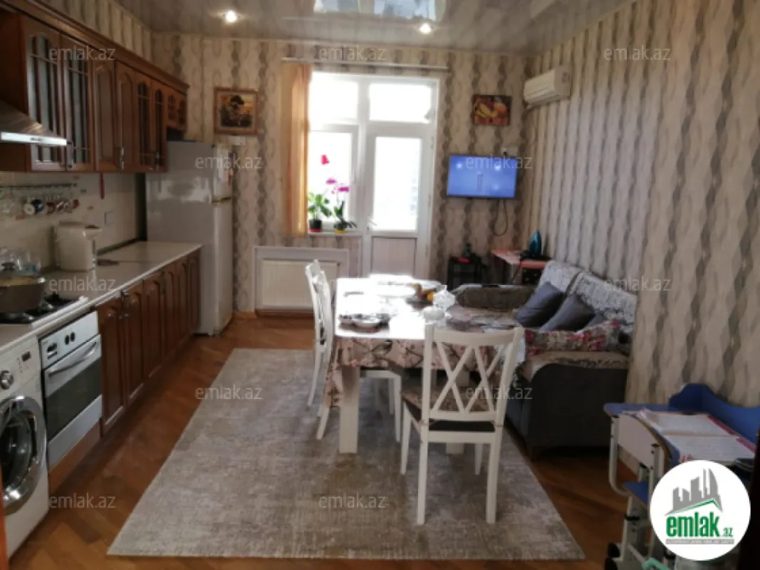 Satılır 2 otaqlı yeni tikili 72 m²