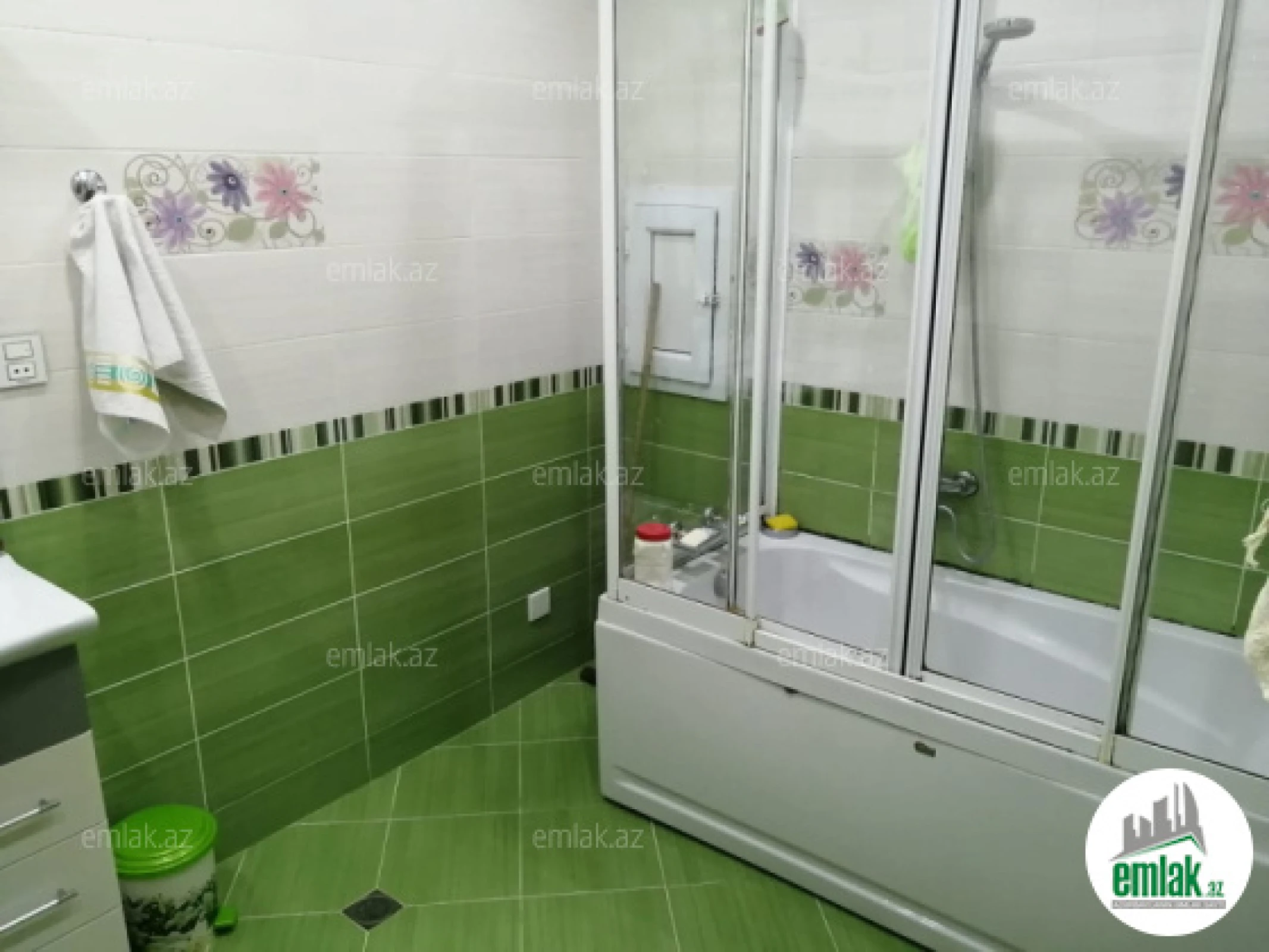 Satılır 2 otaqlı yeni tikili 72 m²