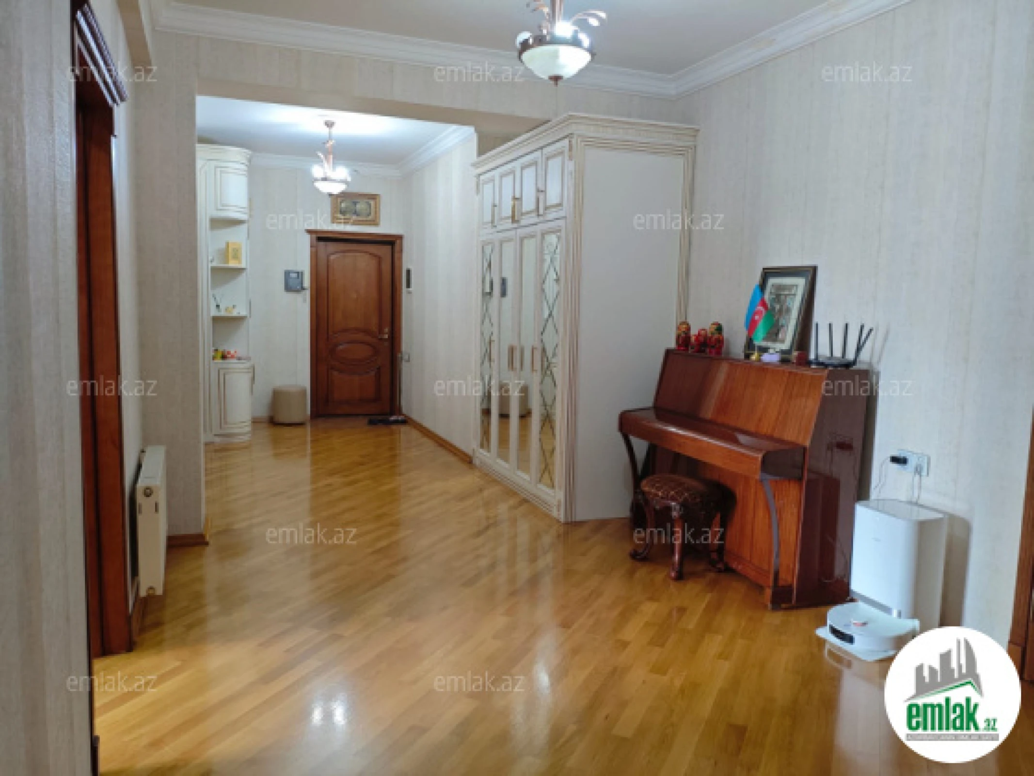 Satılır 2 otaqlı yeni tikili 72 m²